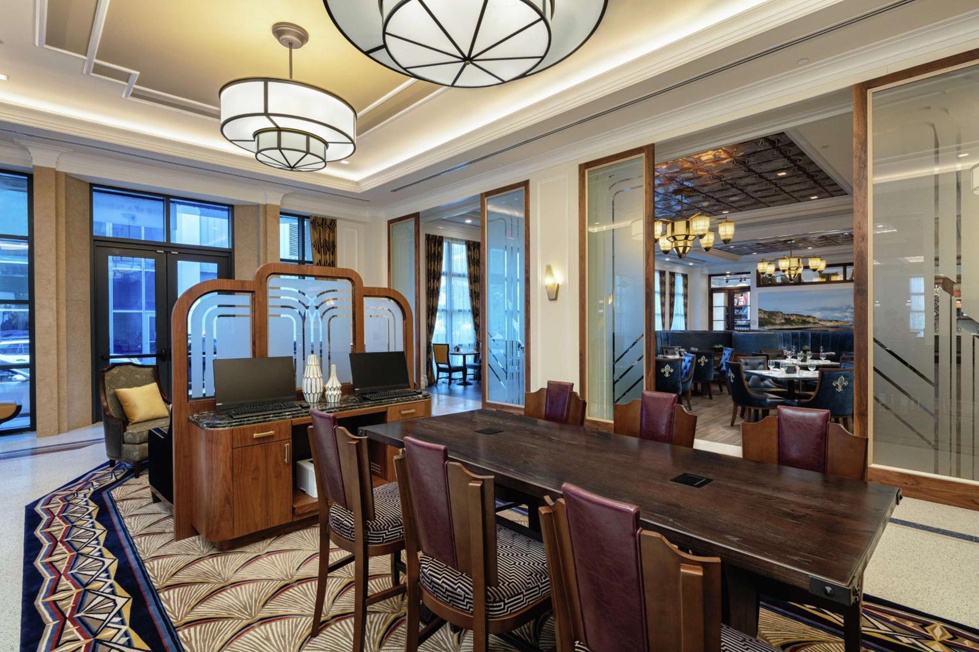 The Higgins Hotel New Orleans, Curio Collection By Hilton Exterior foto